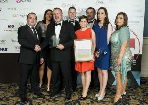(L-R) Niall Dunne, country manager Ireland, Polycom presents Pat Larkin, CEO, Ward Solutions, and a number of the Ward Solutions team with the Managed Service Company of the Year award at the 2016 Tech Excellence Awards.