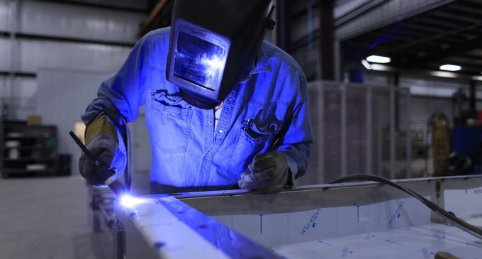 Prospects of job creation “not too optimistic” in manufacturing index